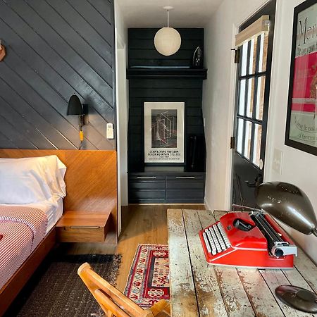 Outpost Inn Highlands Εξωτερικό φωτογραφία