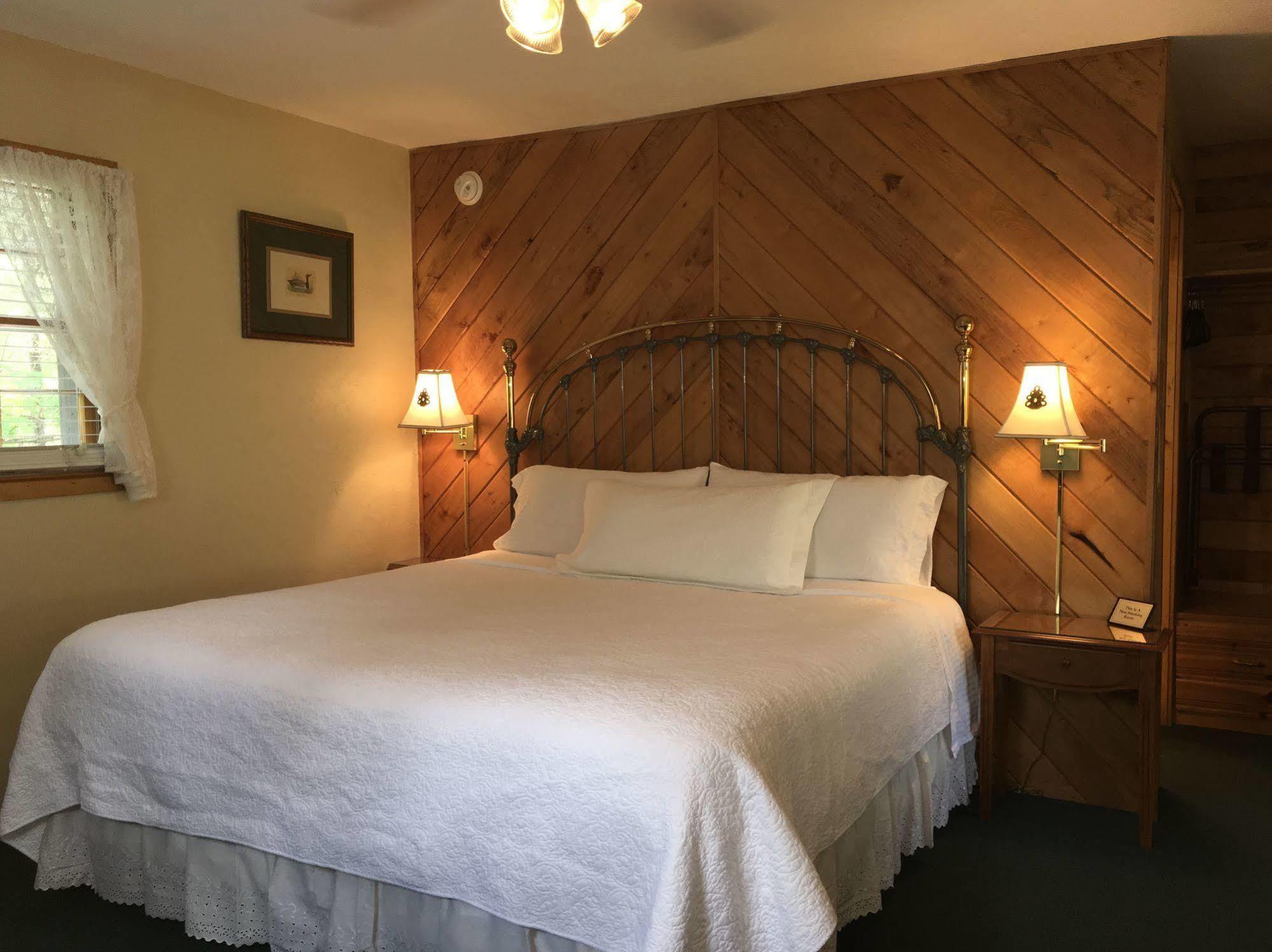 Outpost Inn Highlands Εξωτερικό φωτογραφία