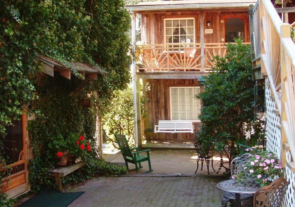 Outpost Inn Highlands Εξωτερικό φωτογραφία