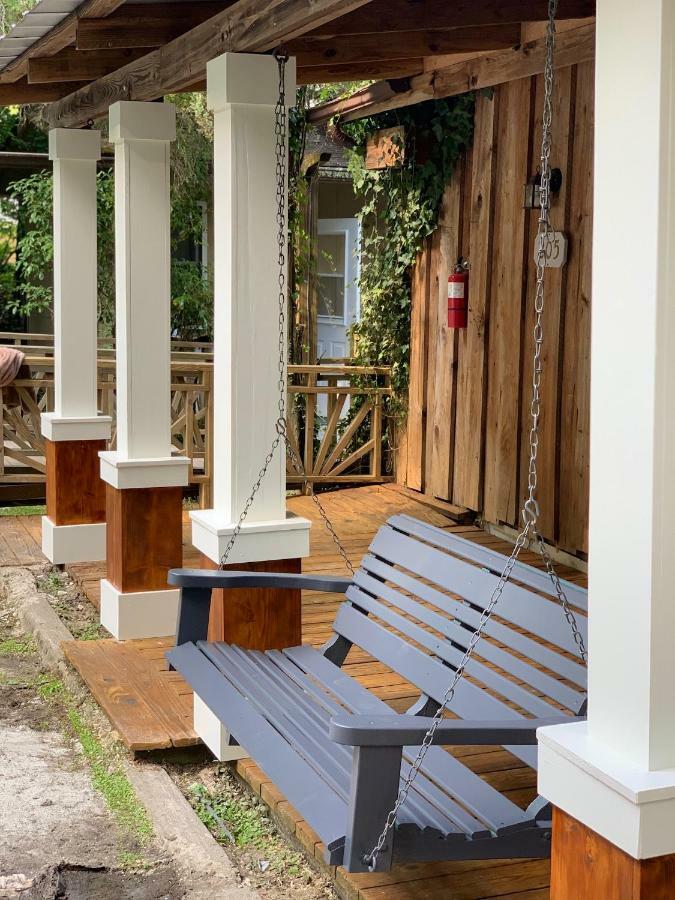 Outpost Inn Highlands Εξωτερικό φωτογραφία